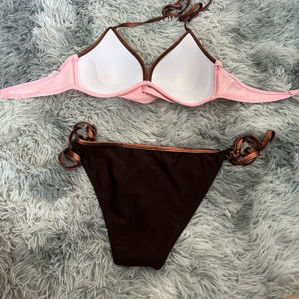 Bathing suit - Picture 2 of 4